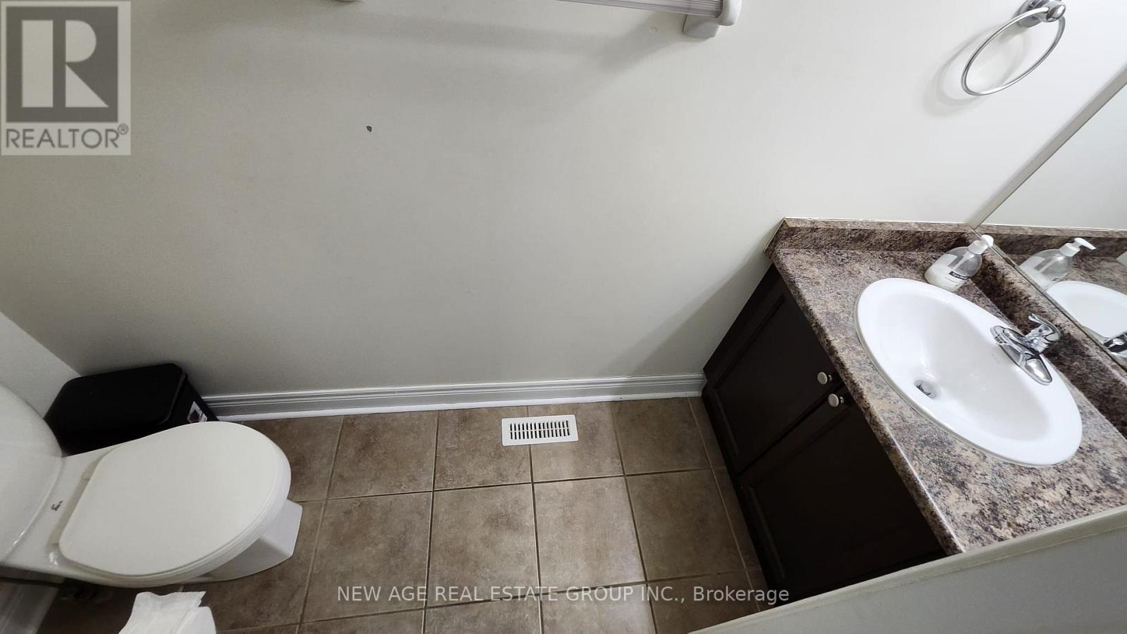 2 - 80 Tatra Crescent, Brampton, ON - Indoor Photo Showing Bathroom