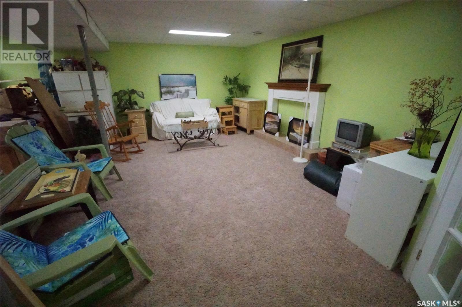 986 Garry Street N, Regina, SK - Indoor