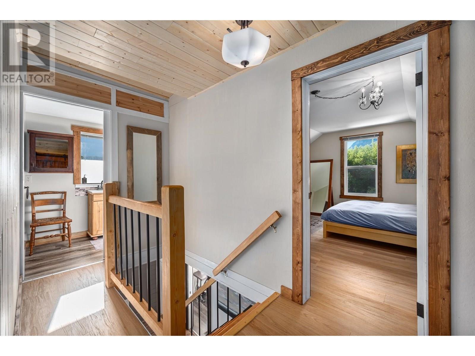 36 14Th Avenue, Lillooet, BC - Indoor