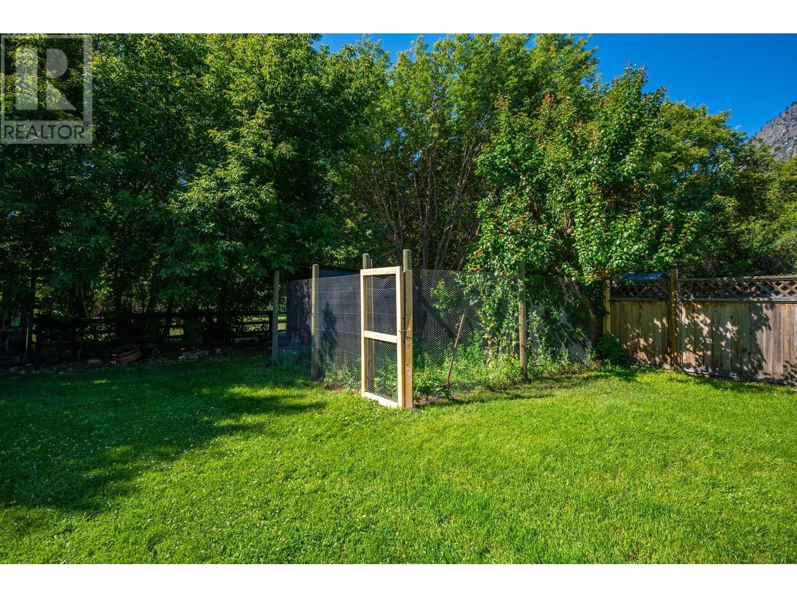 36 14Th Avenue, Lillooet, BC - Outdoor