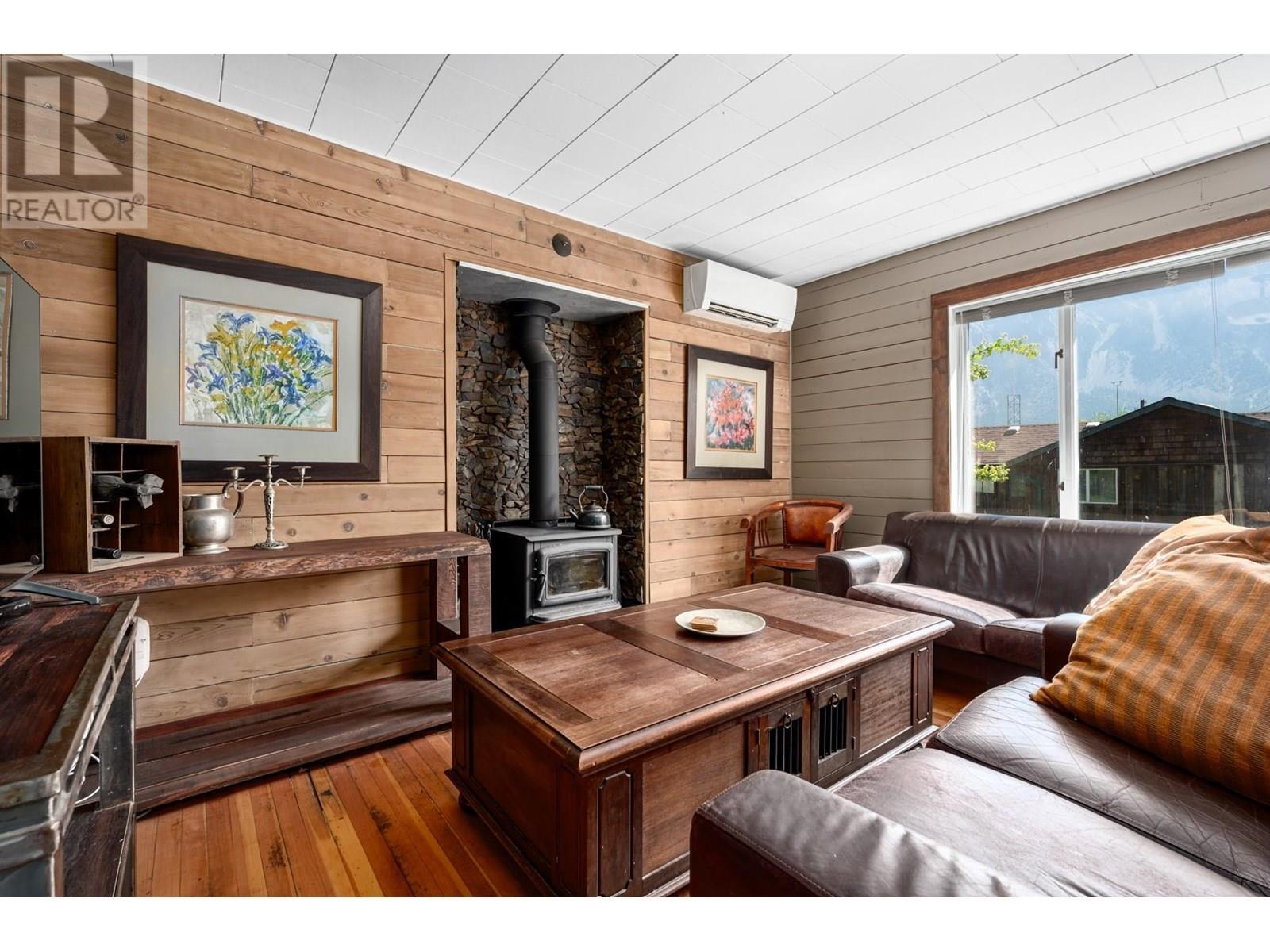 36 14Th Avenue, Lillooet, BC -