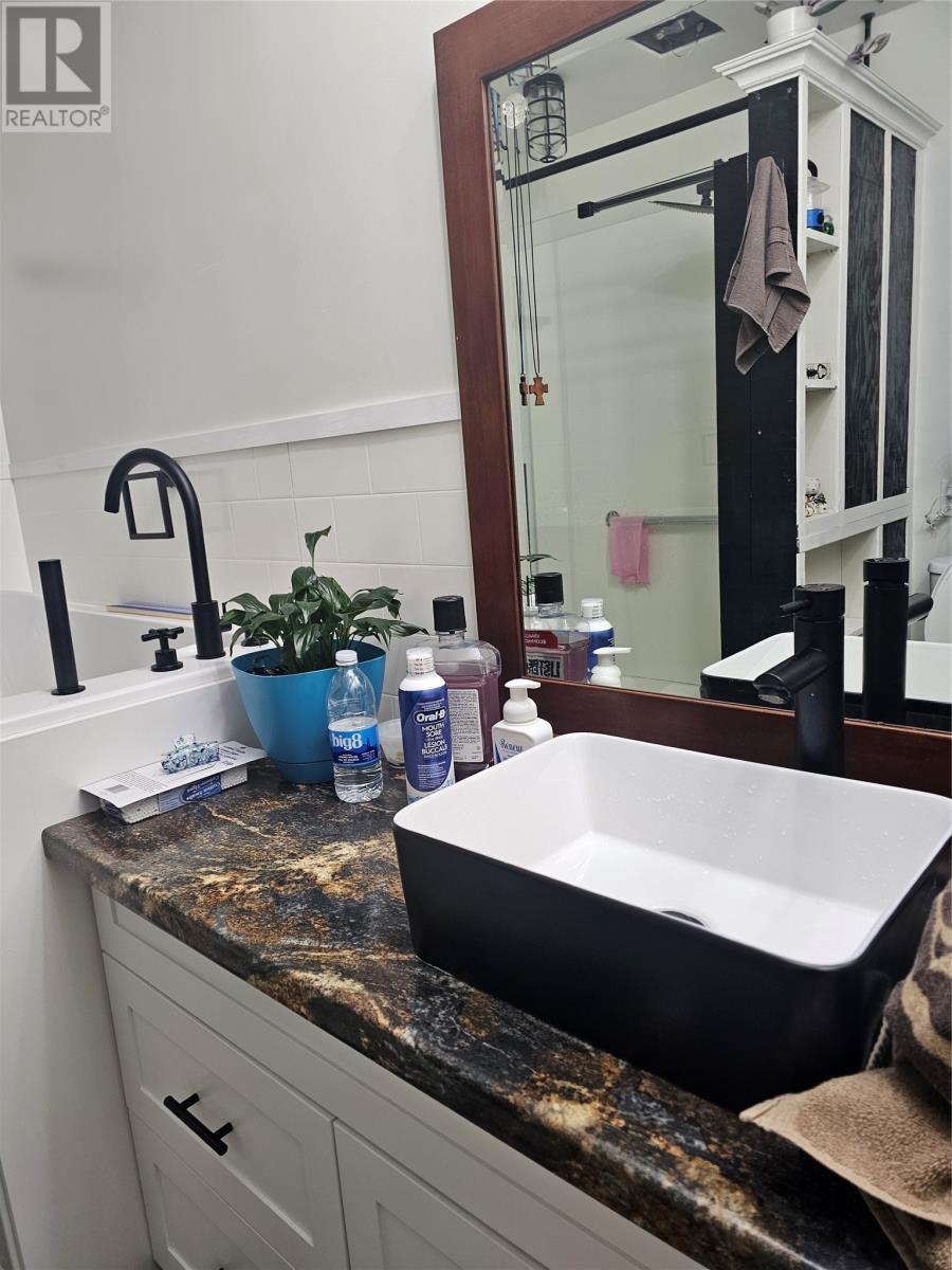 3 Dennis Road, Channel-Port Aux Basques, NL - Indoor Photo Showing Bathroom