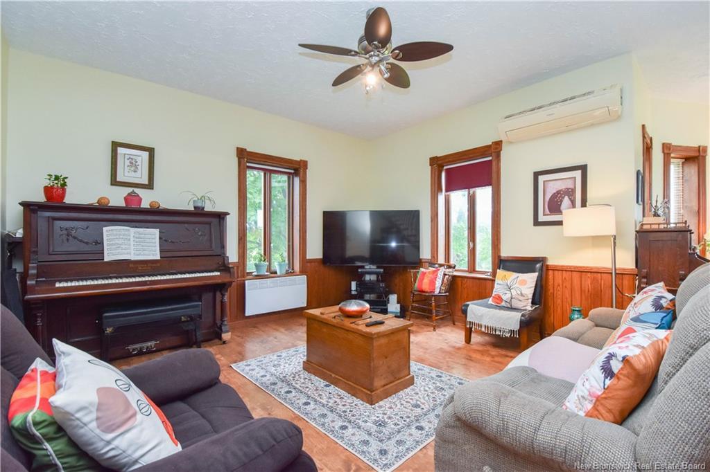 283 Acadie St, Grande-Anse, NB