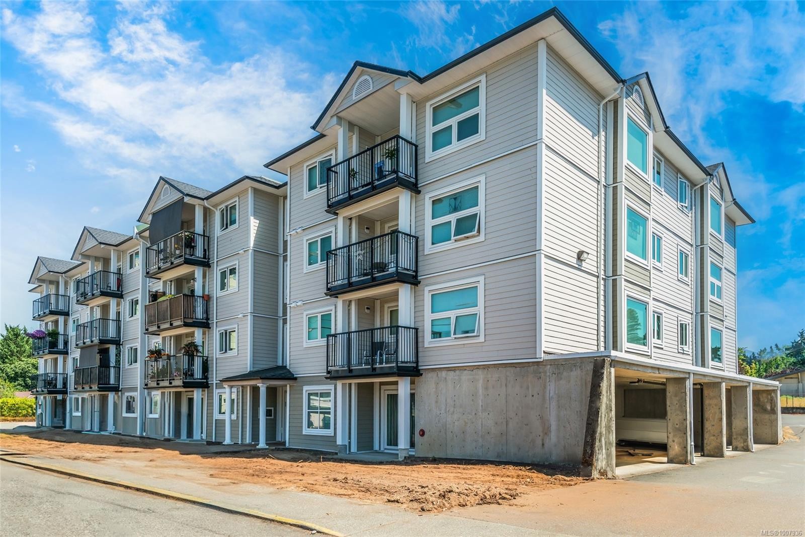 212-3855 11Th Ave, Port Alberni, BC - Outdoor With Facade