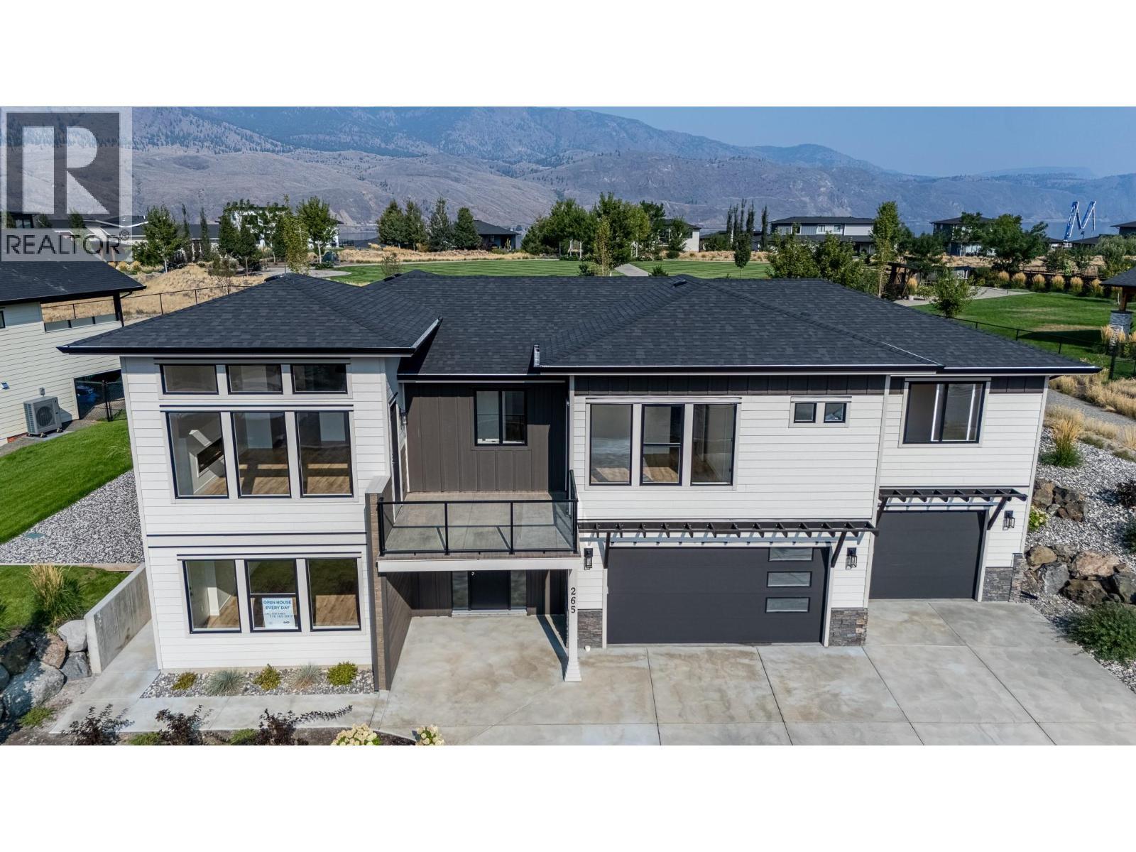 265 Rue Cheval Noir, Kamloops, BC - Outdoor