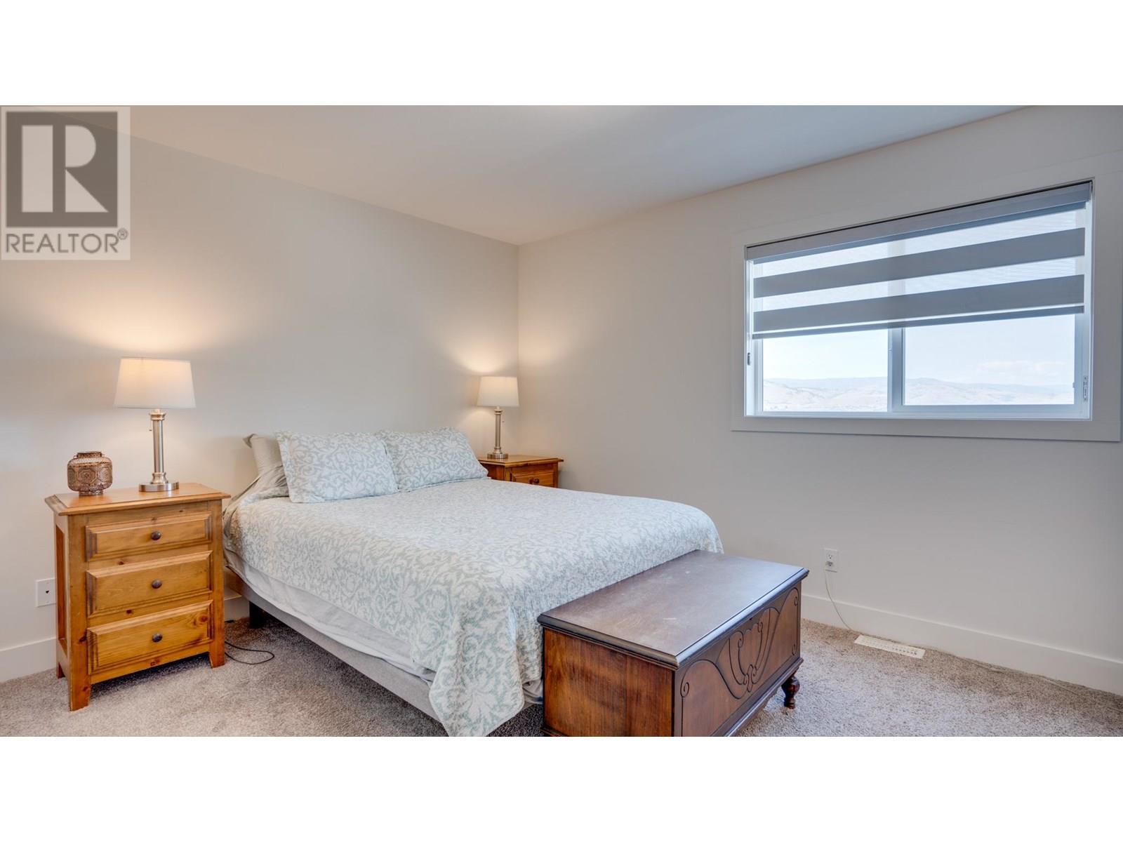 933 Mt Robson Place Unit# 3, Vernon, BC - Indoor Photo Showing Bedroom