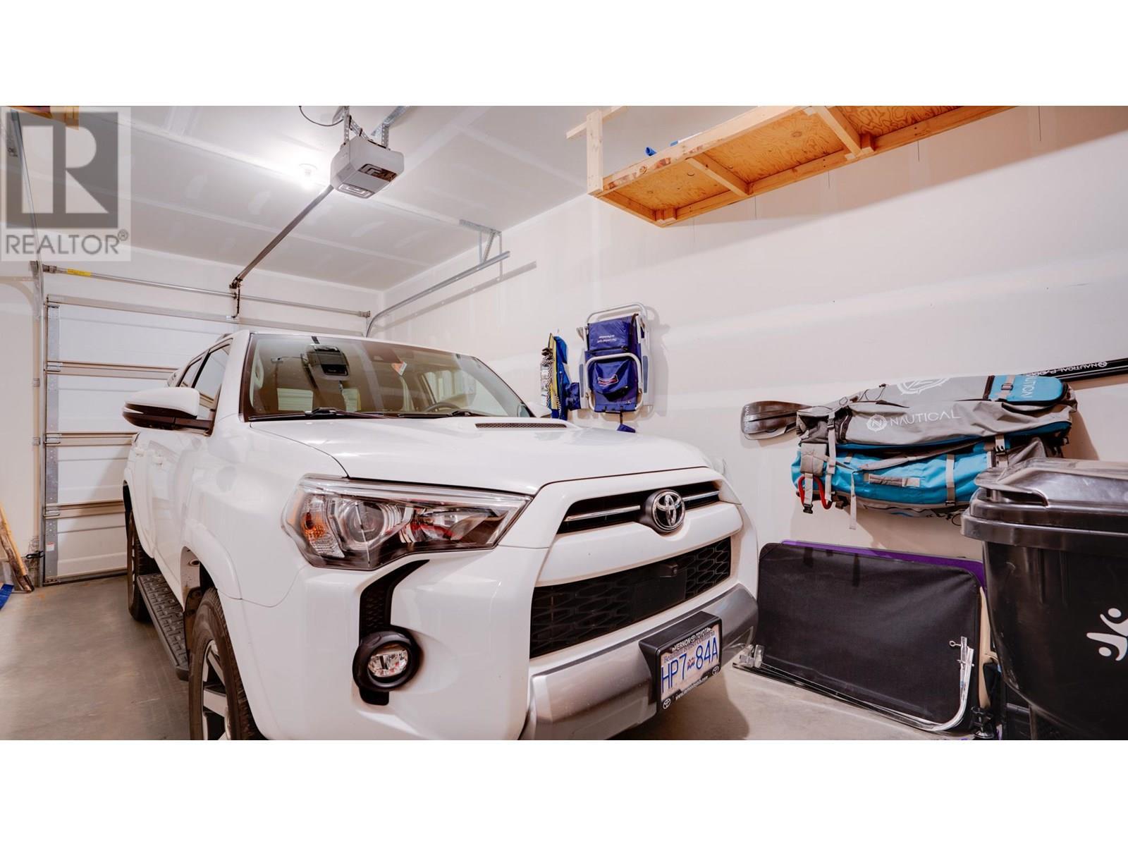 933 Mt Robson Place Unit# 3, Vernon, BC - Indoor Photo Showing Garage