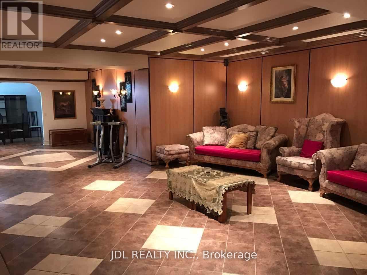 15 Lake Woods Drive, Whitchurch-Stouffville, ON - Indoor