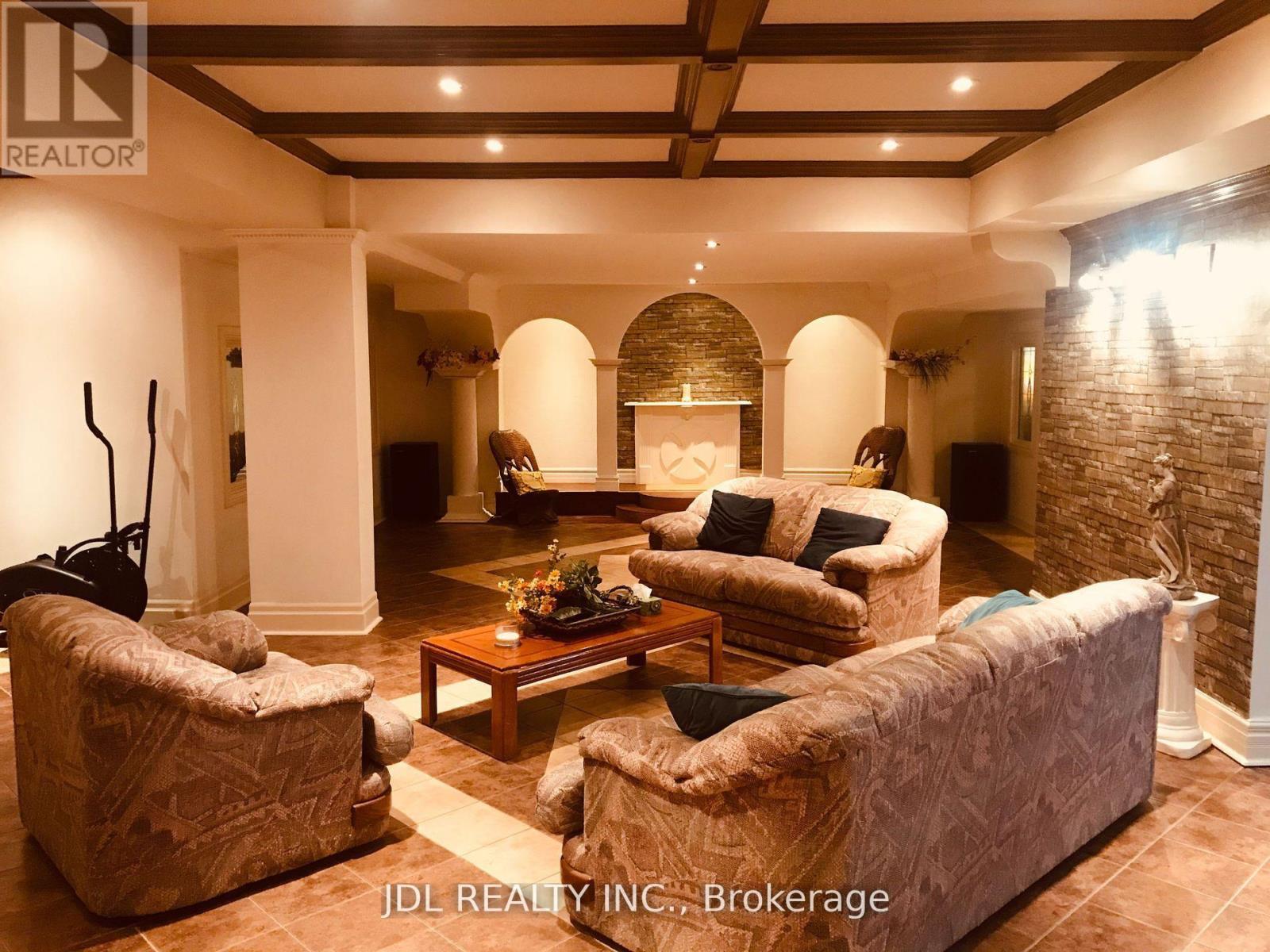 15 Lake Woods Drive, Whitchurch-Stouffville, ON - Indoor