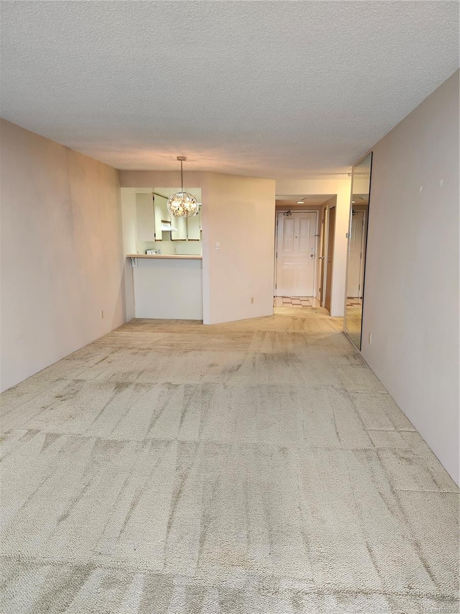 412-9805 Second St, Sidney, BC - Indoor Photo Showing Other Room