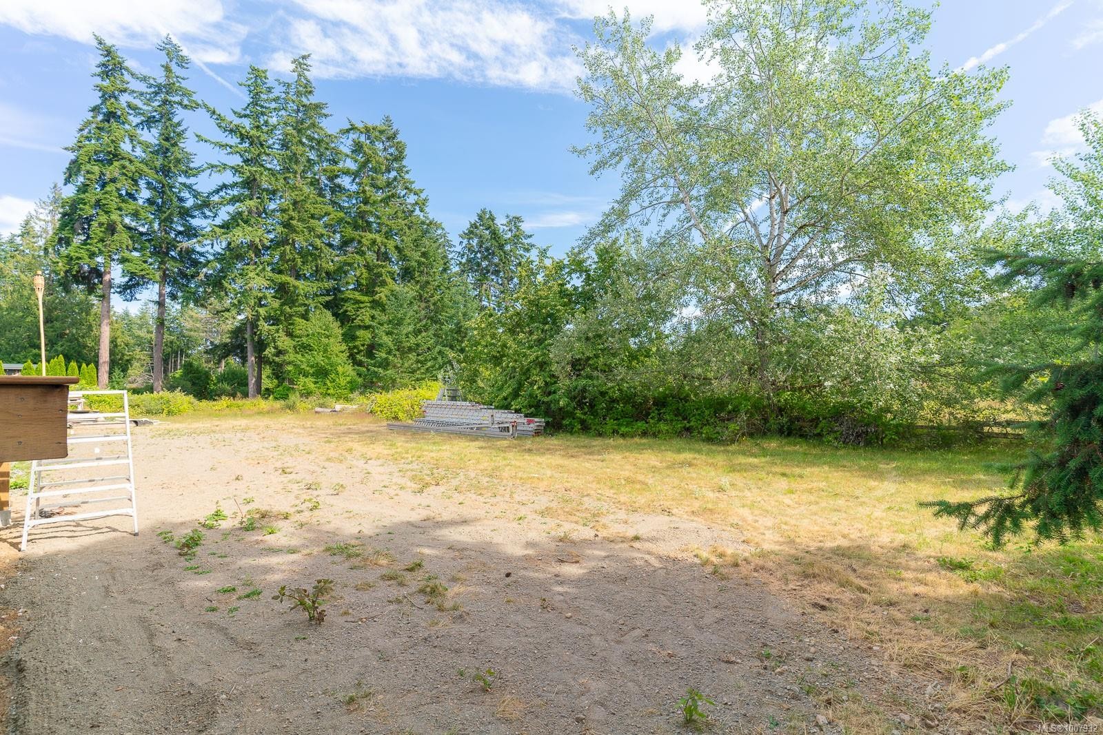 7405/7425 Lantzville Rd, Lantzville, BC