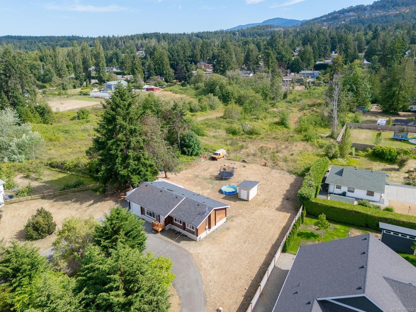 7405/7425 Lantzville Rd, Lantzville, BC