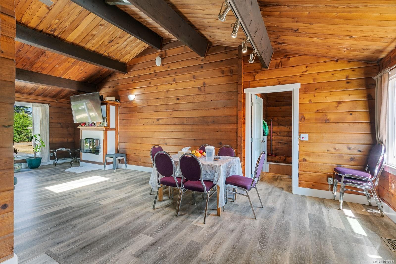 7405/7425 Lantzville Rd, Lantzville, BC