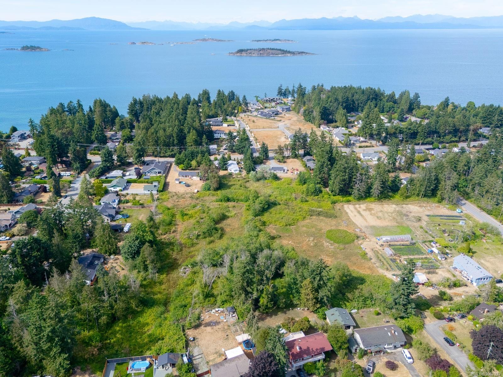 7405/7425 Lantzville Rd, Lantzville, BC