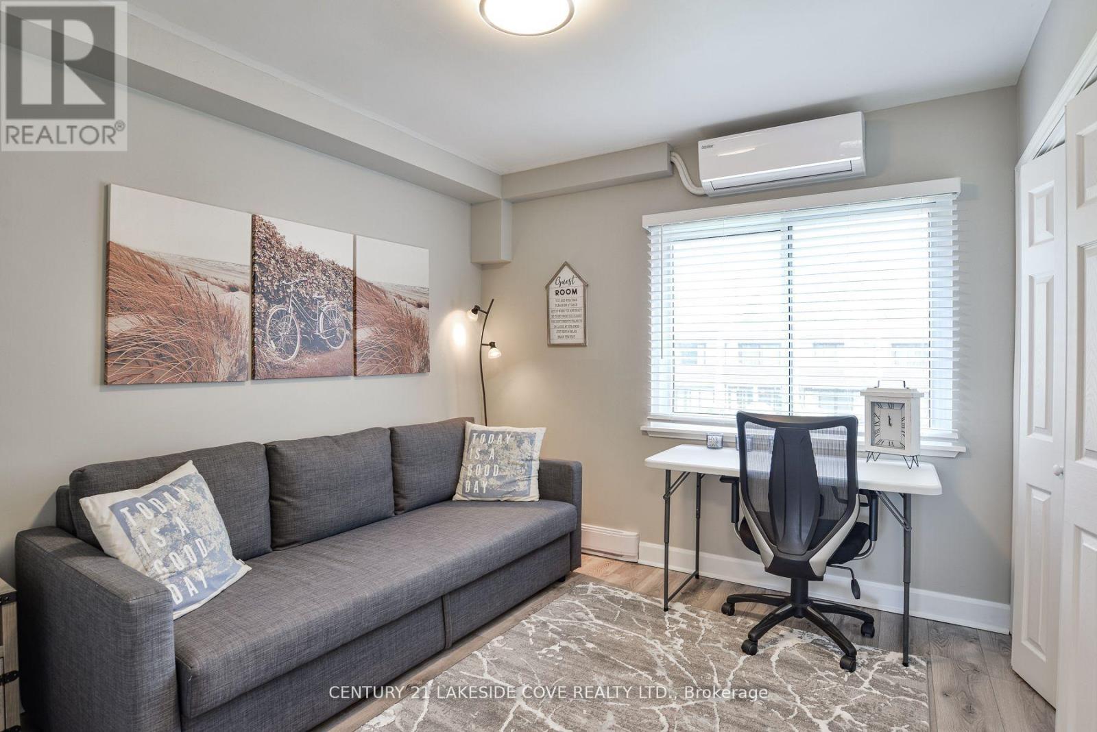 2nd Bedroom - Unit 14 - 1 Paradise Boulevard, Ramara, ON - Indoor Photo Showing Living Room