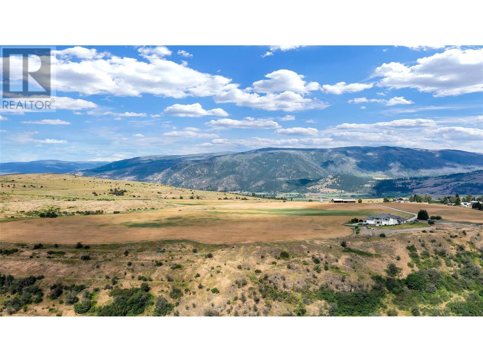 202 Stepping Stones Crescent, Spallumcheen, BC