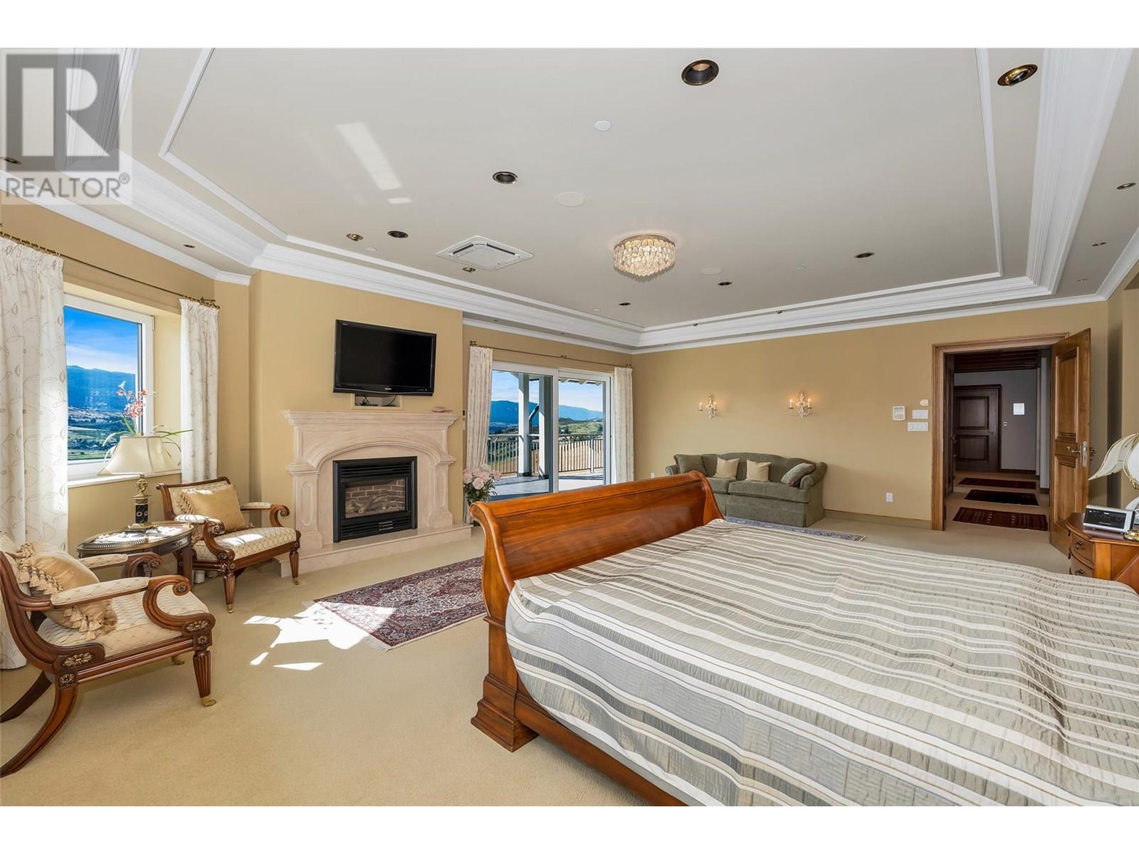 202 Stepping Stones Crescent, Spallumcheen, BC