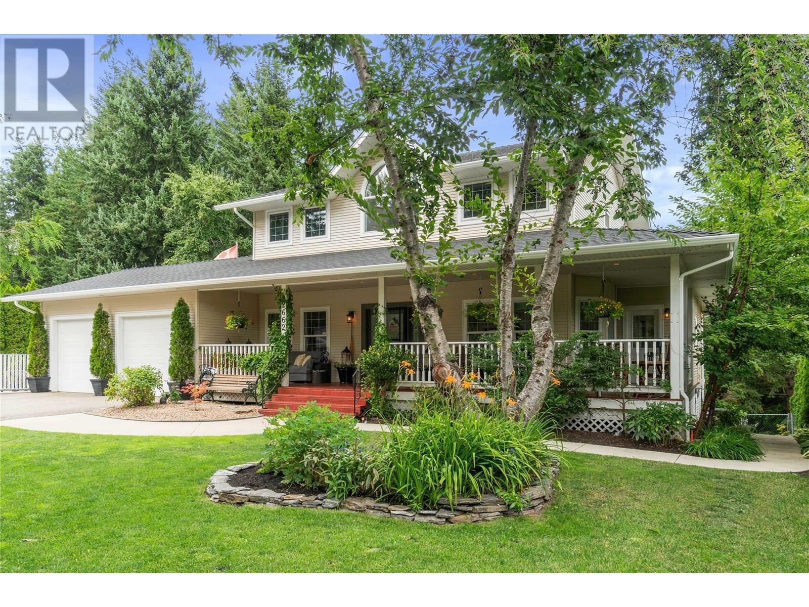 2662 Blind Bay Road, Blind Bay, BC - Outdoor With Deck Patio Veranda