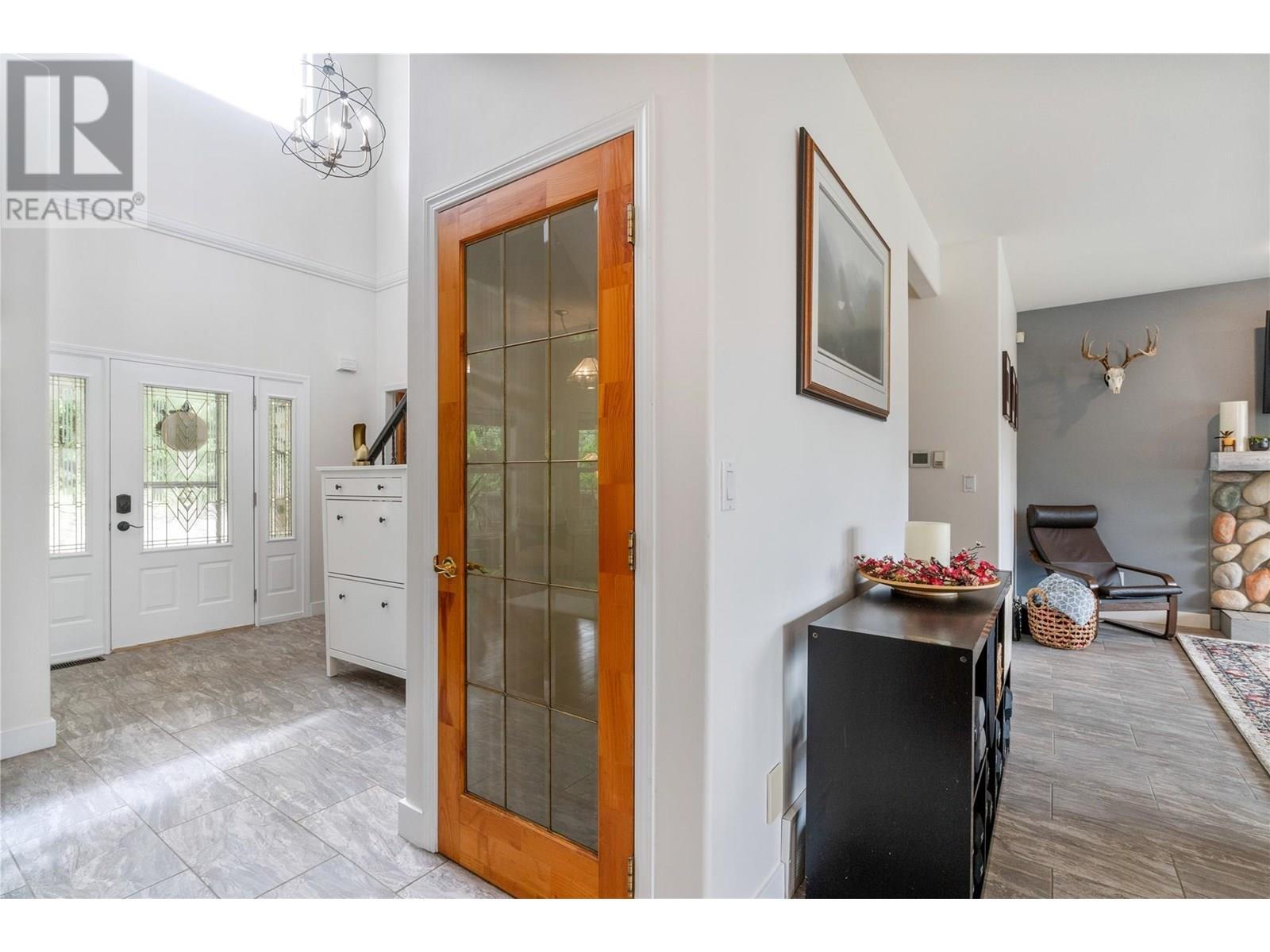 2662 Blind Bay Road, Blind Bay, BC - Indoor Photo Showing Other Room