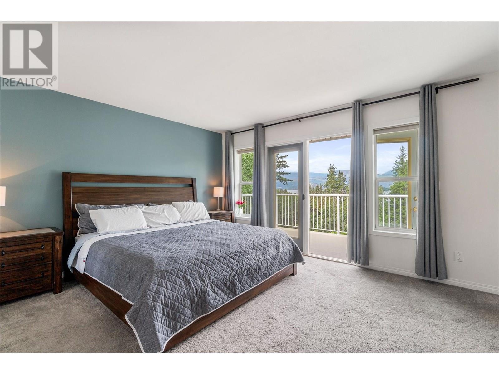 2662 Blind Bay Road, Blind Bay, BC - Indoor Photo Showing Bedroom