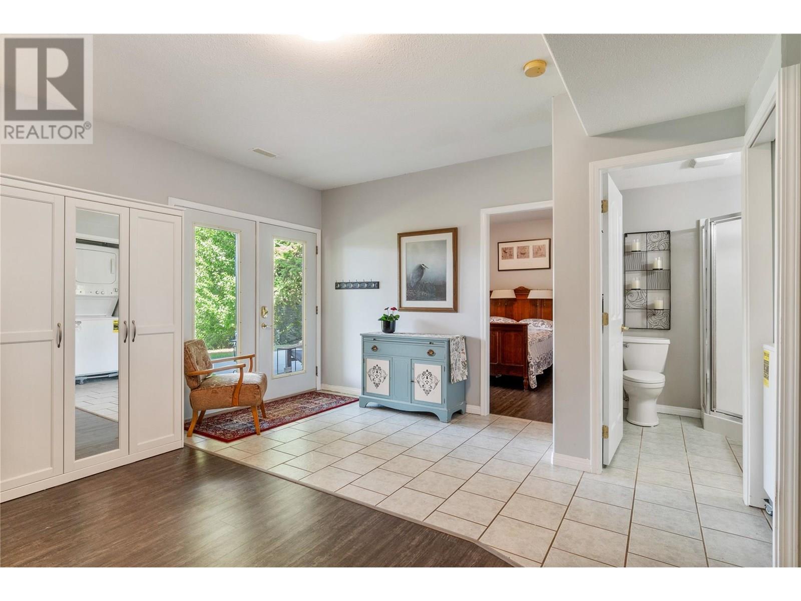 2662 Blind Bay Road, Blind Bay, BC - Indoor