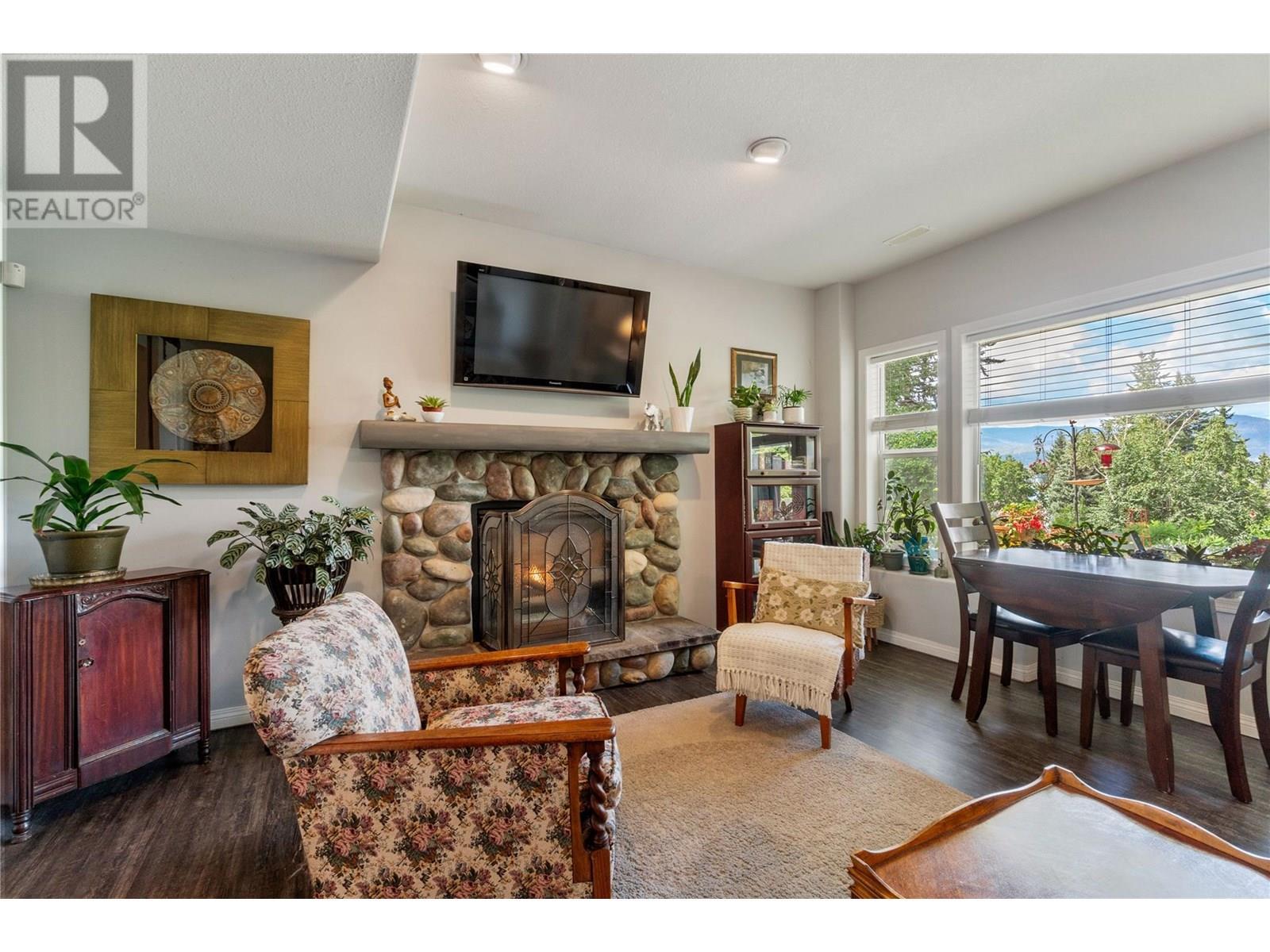 2662 Blind Bay Road, Blind Bay, BC - Indoor Photo Showing Living Room With Fireplace