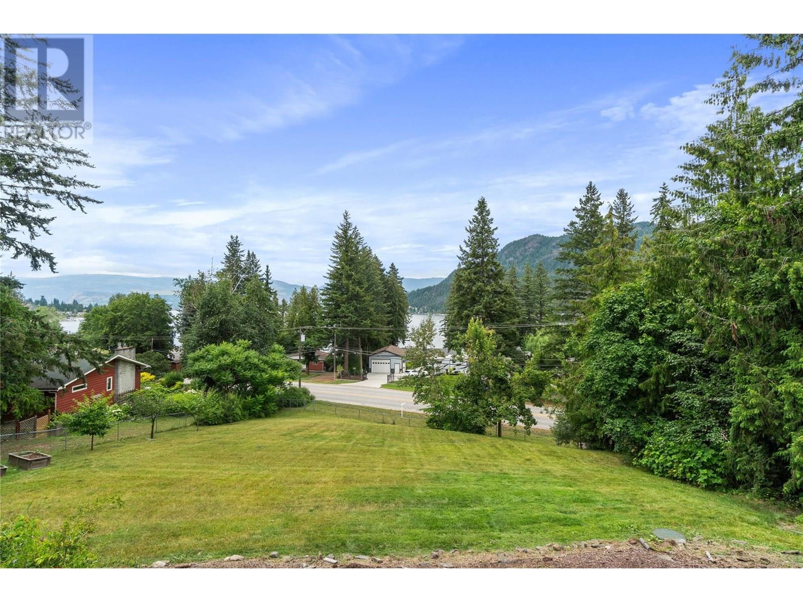 2662 Blind Bay Road, Blind Bay, BC - Outdoor