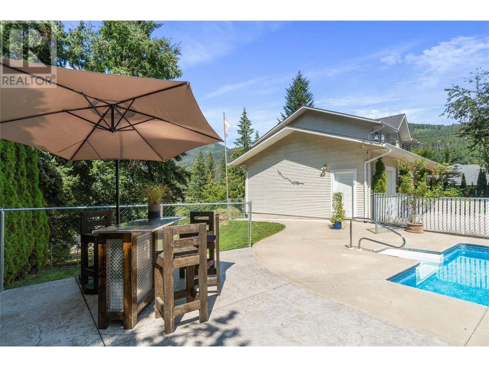 2662 Blind Bay Road, Blind Bay, BC - Outdoor With In Ground Pool