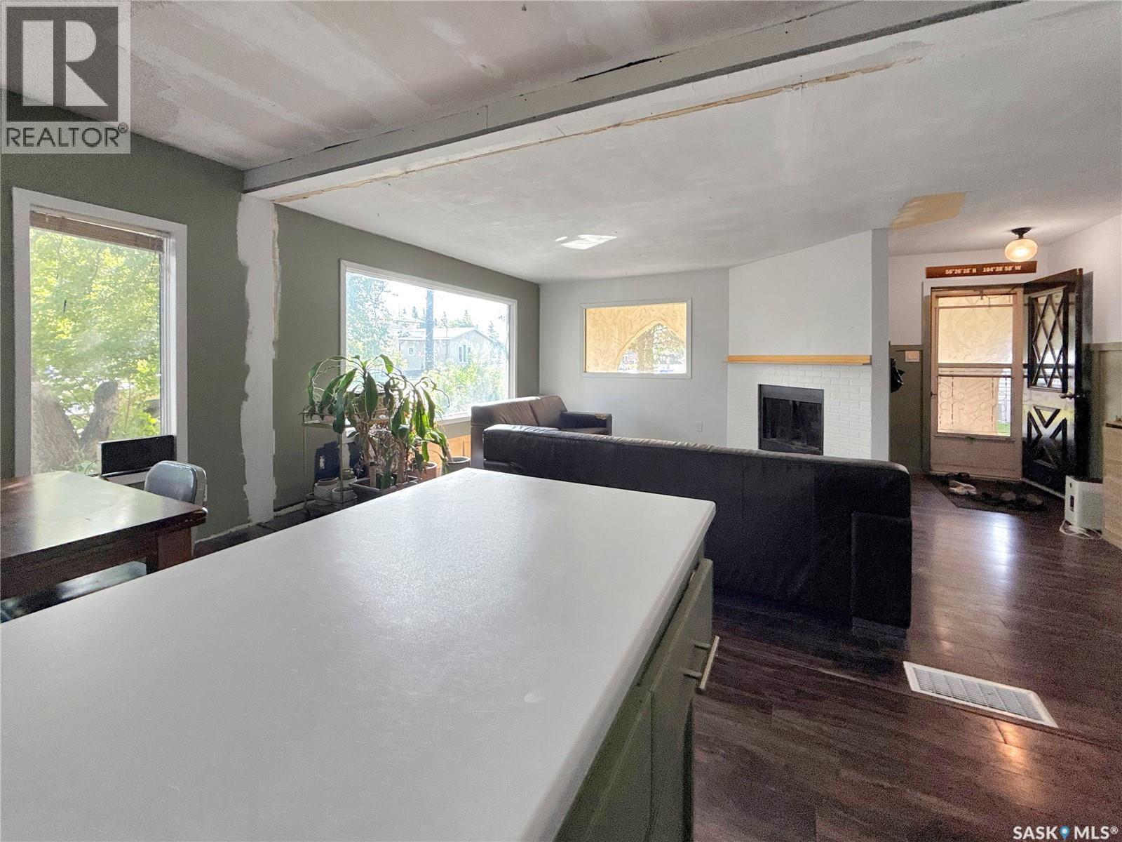 204 Allan Avenue, Saltcoats, SK - Indoor