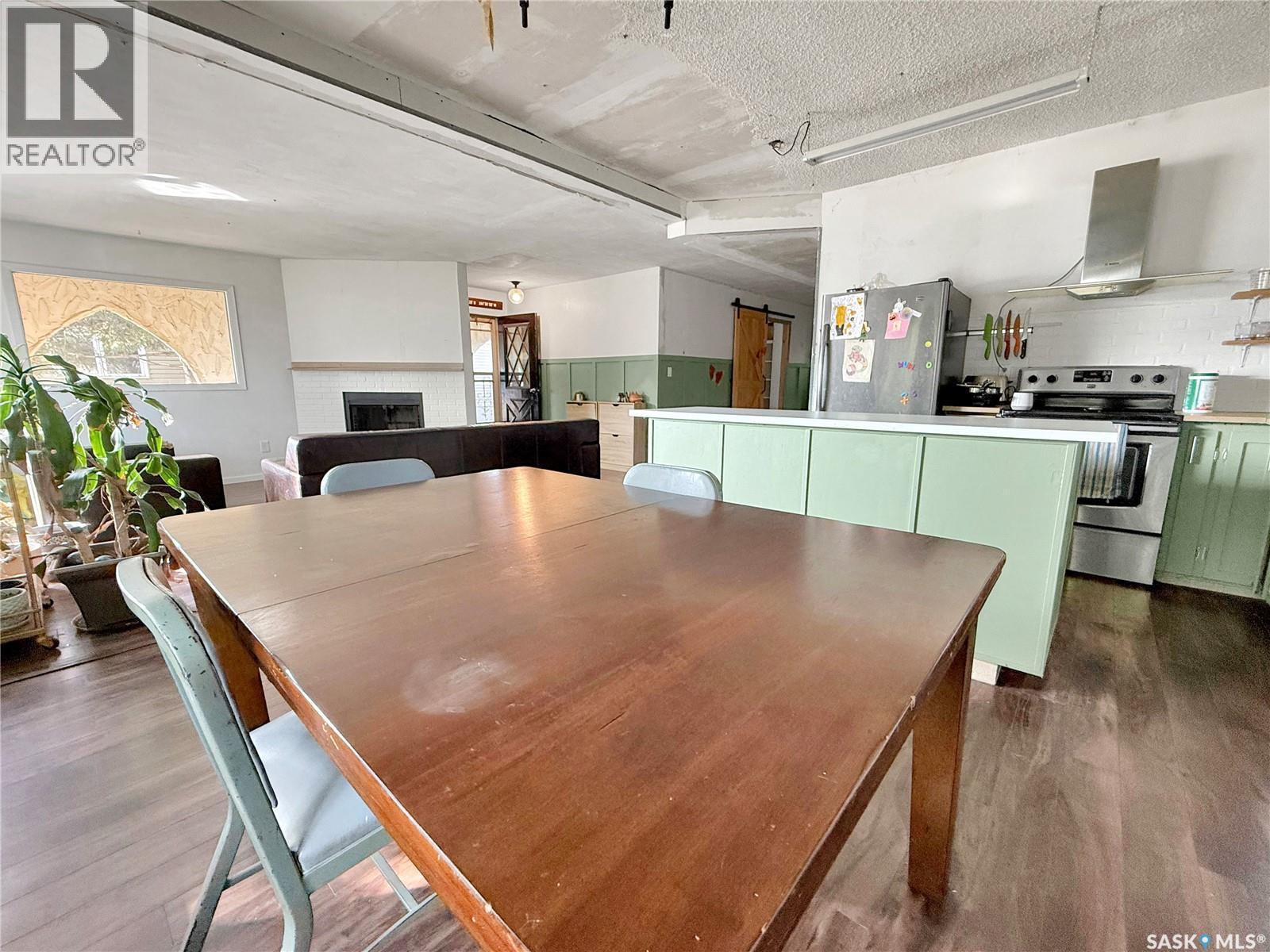 204 Allan Avenue, Saltcoats, SK - Indoor