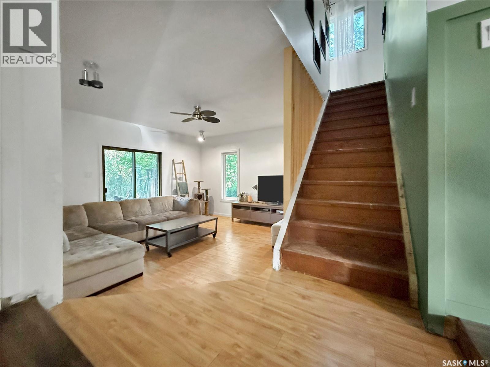 204 Allan Avenue, Saltcoats, SK - Indoor