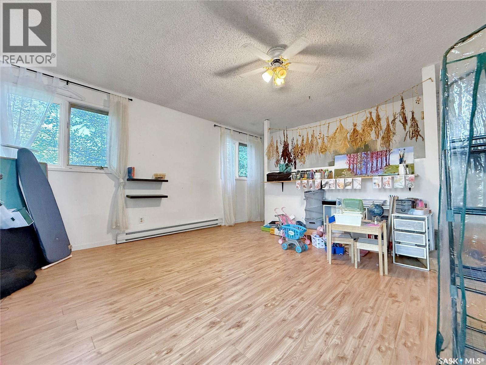 204 Allan Avenue, Saltcoats, SK - Indoor
