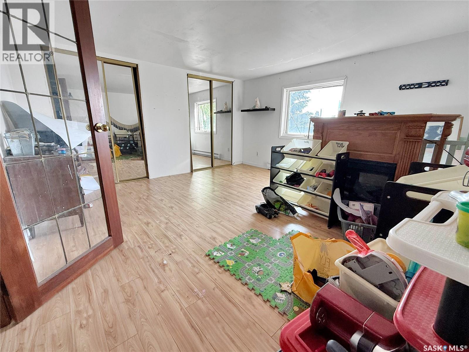 204 Allan Avenue, Saltcoats, SK - Indoor