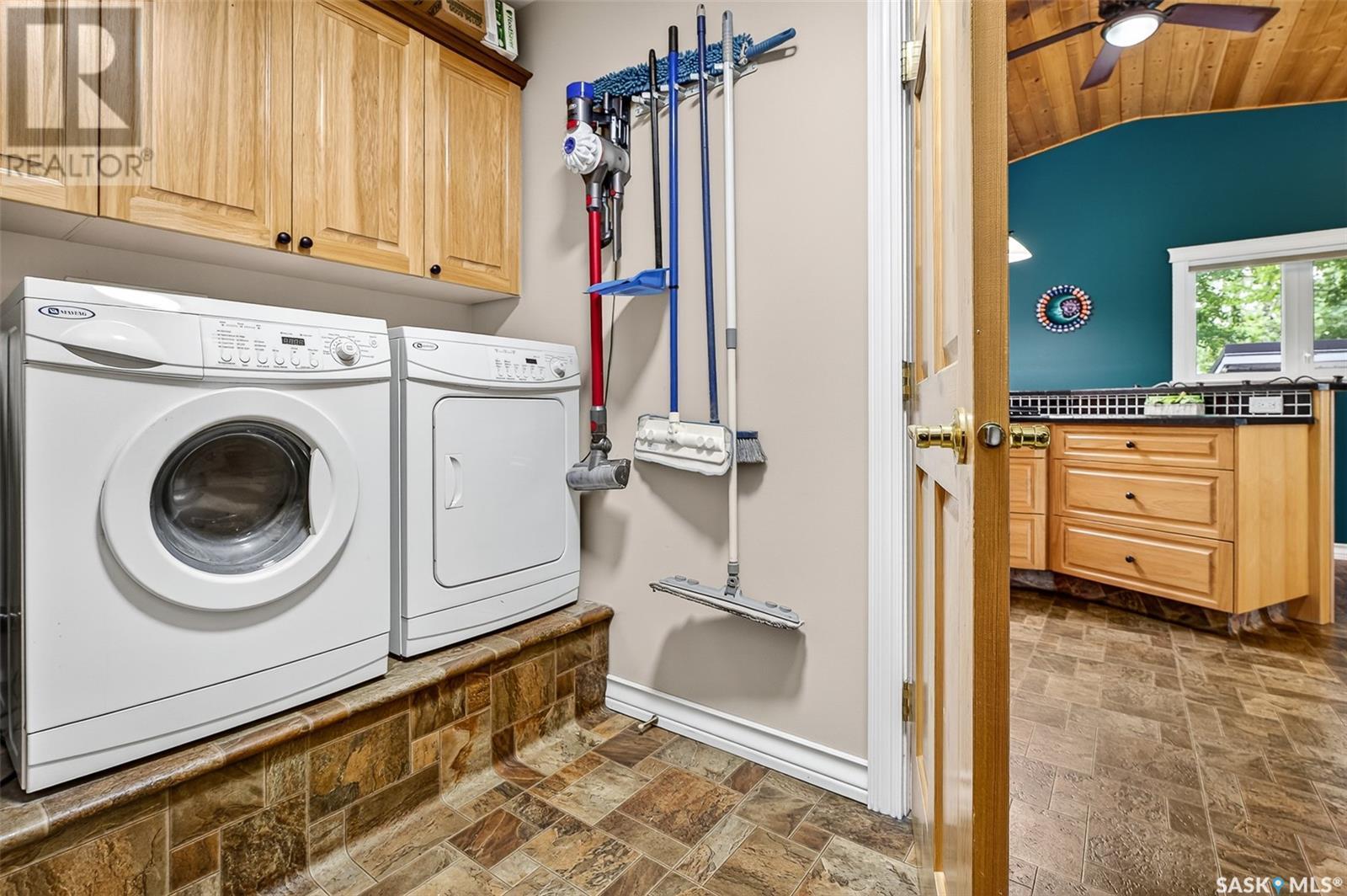417 Daniel Drive, Dufferin Rm No. 190, SK - Indoor Photo Showing Laundry Room