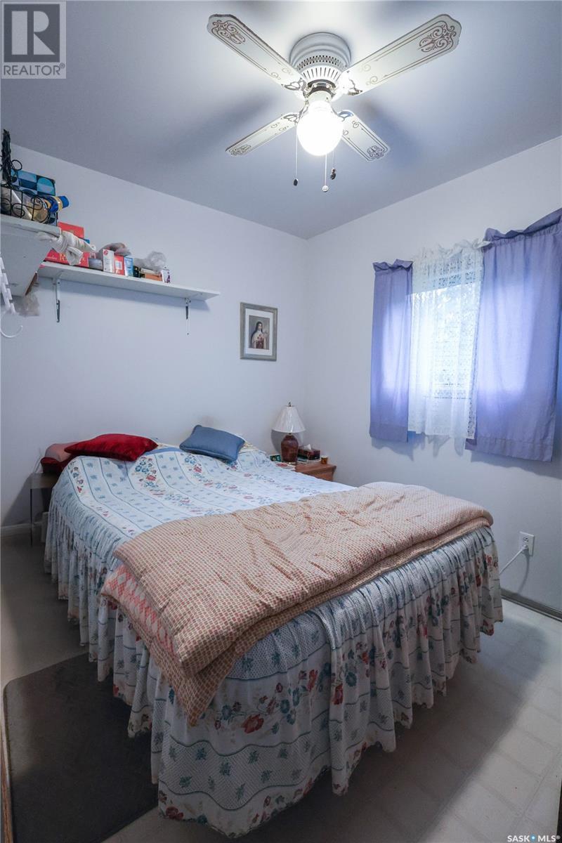 1004 Kenneth Drive, Paddockwood Rm No. 520, SK - Indoor Photo Showing Bedroom