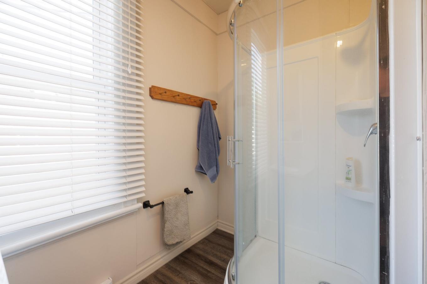 Bathroom - 120 Rue Principale, Saint-Louis-De-Gonzague, QC - Indoor Photo Showing Bathroom