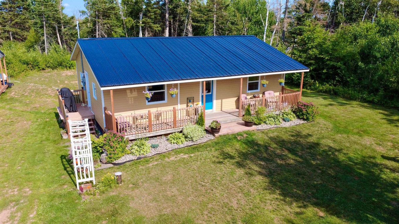 94 Watts Road, York, PE