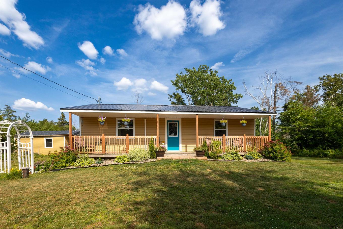 94 Watts Road, York, PE