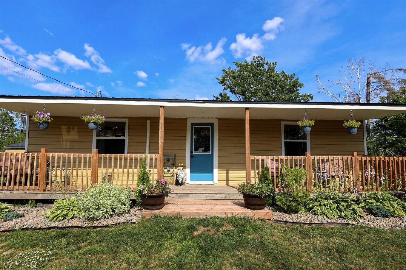 94 Watts Road, York, PE