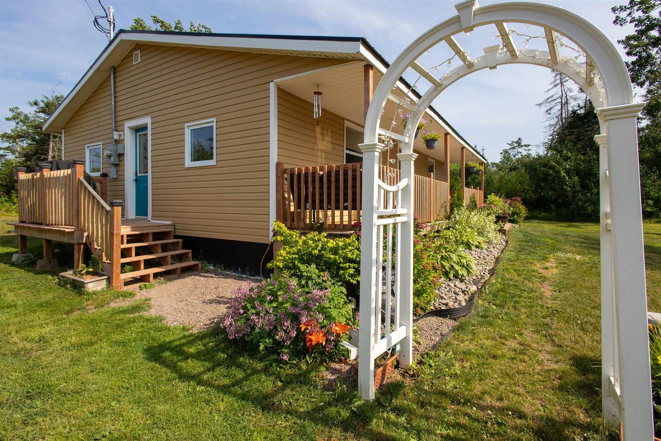 94 Watts Road, York, PE