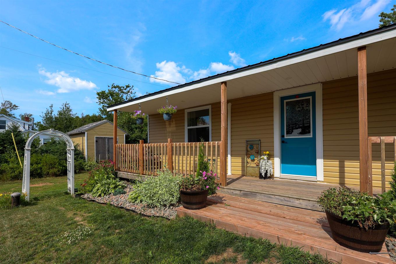 94 Watts Road, York, PE