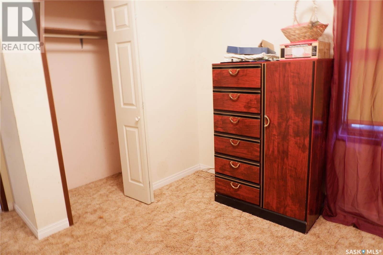 235 King Street, Coronach, SK - Indoor