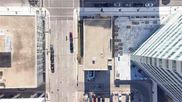 387 Broadway, Winnipeg, MB