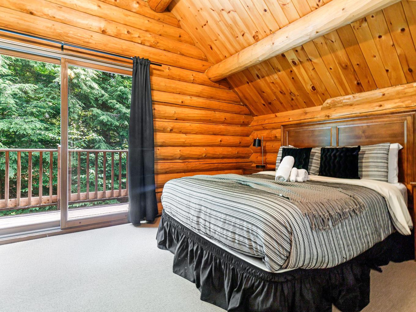 Chambre à coucher - 570 Ch. Des Pionniers, Labelle, QC - Indoor Photo Showing Bedroom