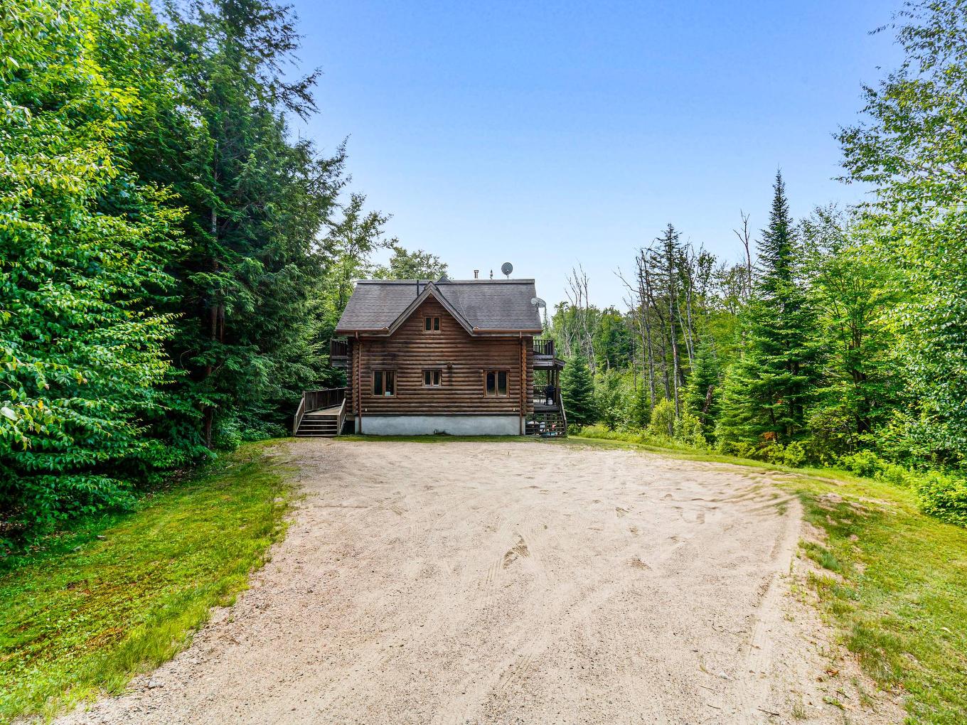 Face arrière - 570 Ch. Des Pionniers, Labelle, QC - Outdoor