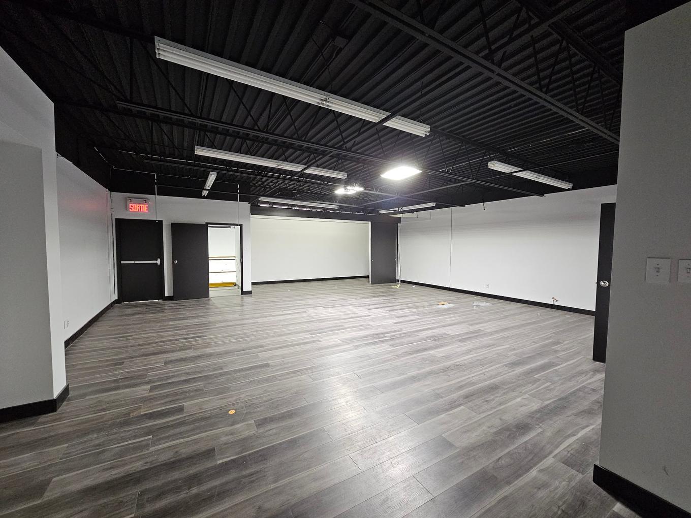 Mezzanine - 112-1180 - 1190 Rue Lévis, Terrebonne (Lachenaie), QC
