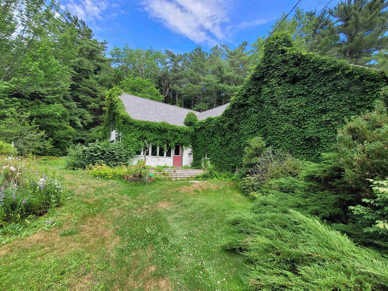 221 Highway 8, Milton, NS