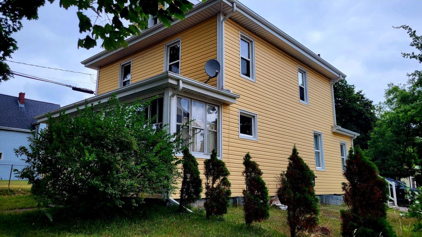 142 Longworth, Charlottetown, PE