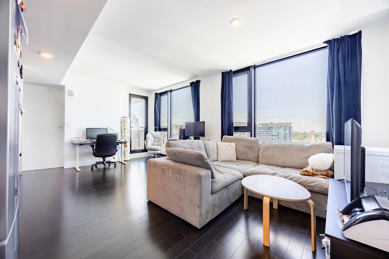 Living room - 3614-1245 Rue De Bleury, Montréal (Ville-Marie), QC - Indoor Photo Showing Living Room