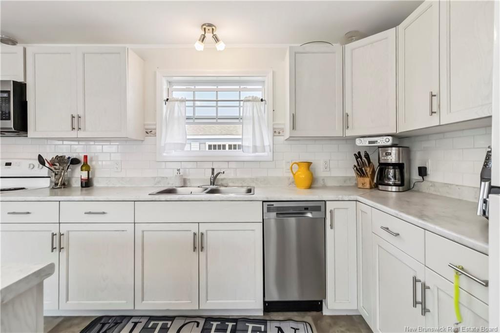 65 Ulysse Dr, Dieppe, NB